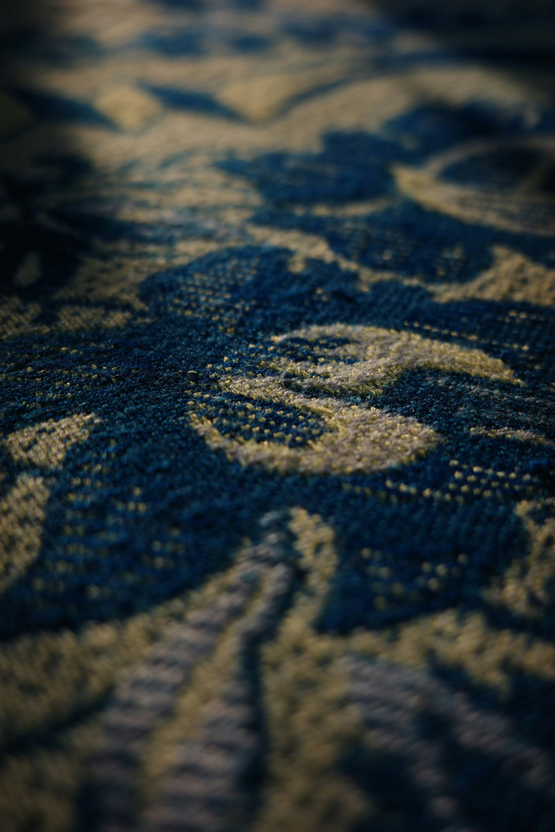 Decorating Small Spaces with Floral Area Rugs