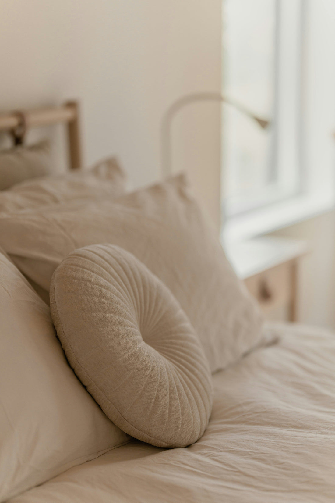 Beige Pillow Covers: Easy Ways to Style a Warm Neutral Bedroom