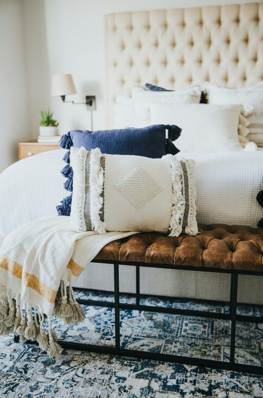 12x20 Lumbar Pillow Covers: How to Use Accent Pillows for Better Room Balance