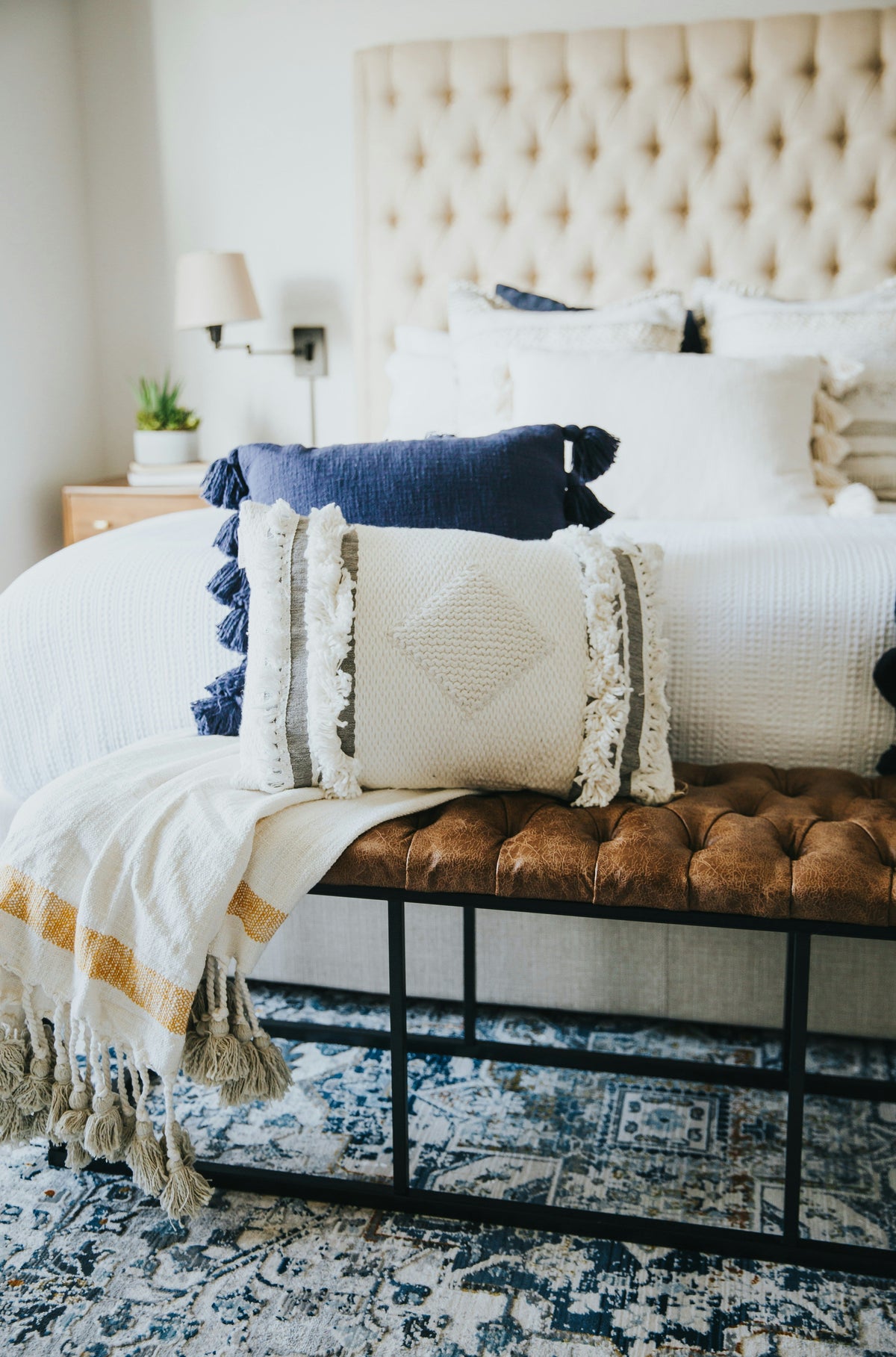 12x20 Lumbar Pillow Covers: How to Use Accent Pillows for Better Room Balance