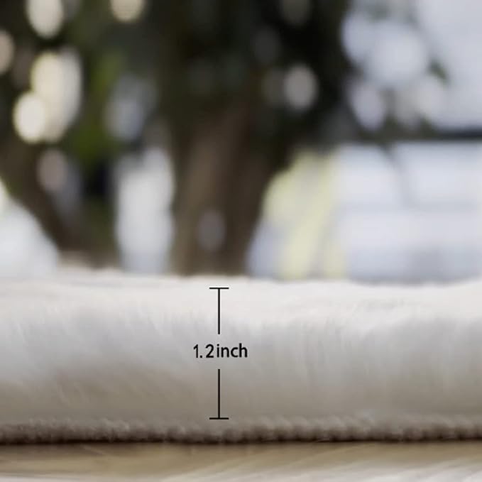 White Faux Fur Round Rug 4ft Fluffy Rabbit Fur Rug Machine Washable Circle Area Rugs for Living Room Bedroom Home Teen Room Nursery Décor