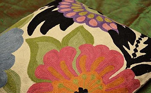 Daisy Floral Pillow Cover Hand Embroidered Flower Throw Pillowcase Traditional Floral Outdoor Suzani Cushion Boho Flower Throw Pillow Chair Cushion Wool Size - 18x18
