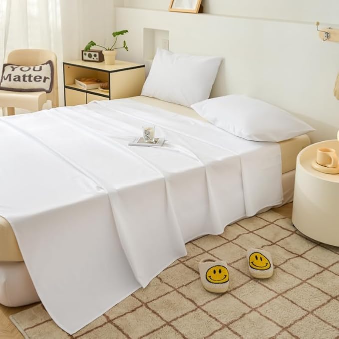 WenBags Lightweight Waterproof Flat Sheet 70 * 90 Inches Queen Size-Mattress Protector for Bed & Couch, Pet Hair Resistant Cover Ideal for Dogs & Cats, Perfect for Hotels & Hospitals (White)