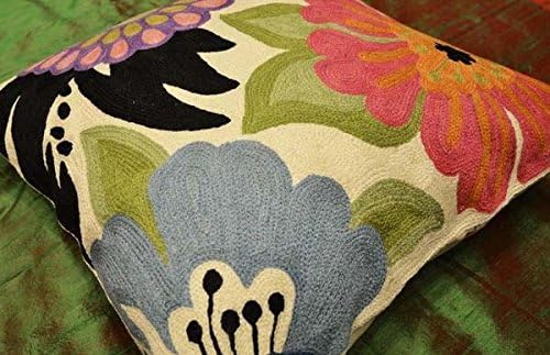 Daisy Floral Pillow Cover Hand Embroidered Flower Throw Pillowcase Traditional Floral Outdoor Suzani Cushion Boho Flower Throw Pillow Chair Cushion Wool Size - 18x18
