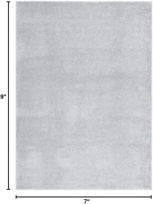 SAFAVIEH Plain and Solid Collection Area Rug - 6'7" x 9', Light Grey, Non-Shedding & Easy Care, Ideal for High Traffic Areas in Living Room, Bedroom (PNS320-4424)