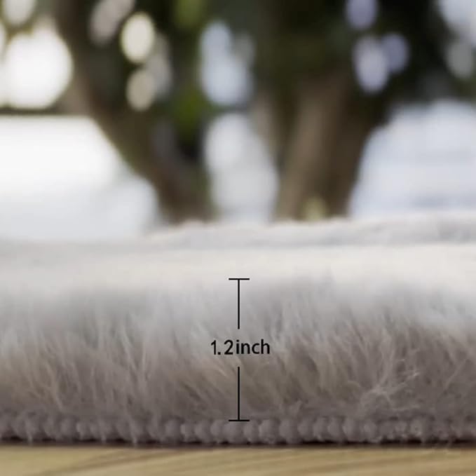 Washable Area Rugs 5x7 Rugs for Living Room Silver Grey Faux Rabbit Fur Rug for Bedroom Faux Sheepskin Rug Teen Room Home Décor