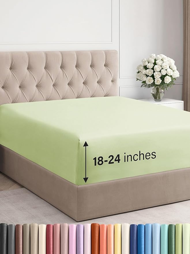 Extra Deep Queen Fitted Sheet - Hotel Luxury Single Fitted Sheet Only - Easily Fits 18 inch to 24 inch Mattress - Ultra Soft, Wrinkle Free w/Extra Deep Pockets - Breathable & Comfy - Light Sage Green