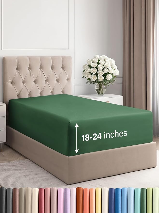 Extra Deep Twin Fitted Sheet - Hotel Luxury Single Fitted Sheet Only - Easily Fits 18 inch to 24 inch Mattress - Ultra Soft, Wrinkle Free with Extra Deep Pockets - Breathable & Comfy - Emerald Green