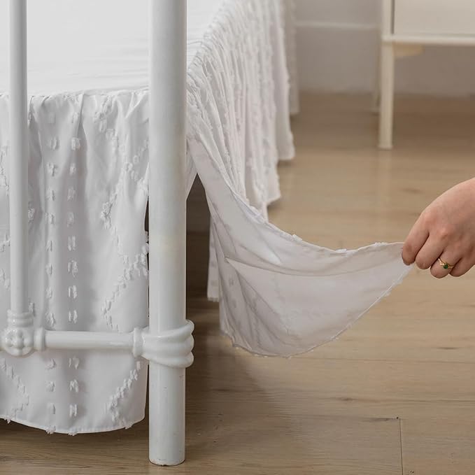 Bed Skirt Full Size，Ruffled White Bed Skirt with Split Corners，Full Bed Skirt 16 Inch Drop, Boho Tufted Shabby Chic Full Size Bed Skirt, Bed Skirt Full Size