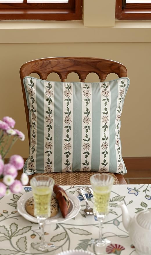 Square Throw Pillow Covers Pack of 2,Green Cozy Velvet Farmhouse with Flowers and Leaves Pattern Pillowcases,Decoration Pillows Cushion Covers for Couch Sofa Bed Car Chair,18"x18"
