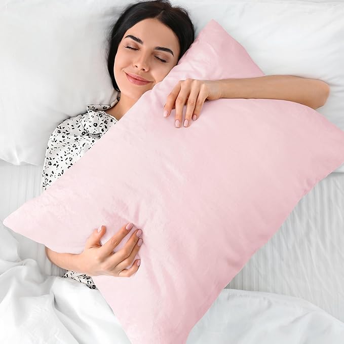 BEDELITE Flannel King Size Pillow Cases Set of 2, Super Soft Fleece Pillowcases with Zipper for Bedroom, Sofa, Couch,Luxury Cozy Fuzzy Velvet Pillow Shams for All Seasons(20x36 Inches,Pink)