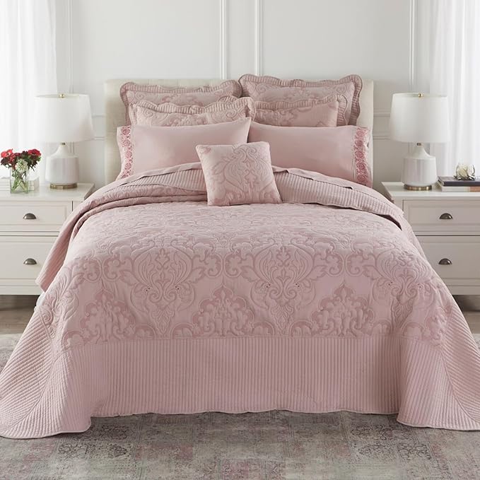 BrylaneHome Bedding Lightweight All Season Modern Amelia Quilted Damask Oversized Ultra Soft Bedspread - Full, Ivory Seaglass