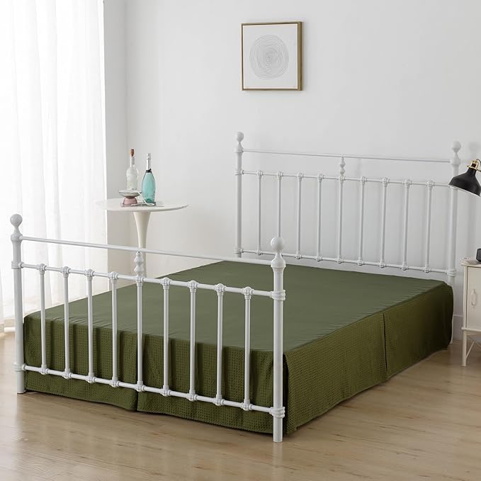 Queen Bed Skirt, Pleated Waffle Weave Bed Skirt with Split Corners, Tailored Dust Ruffle 18 Inch Drop Easy Fit, Machine Washable (Green, Queen - 18" Drop)