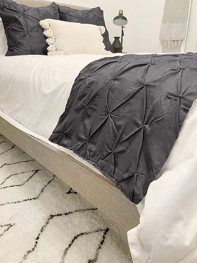 Bed Runner Set - 100% Pure Cotton 800 Thread Count - Luxury 1 Pinch Pleated Bed Runner and 2 Pillow Cover - 3 Piece Pinch Pleated Bed Runner Set King, Dark Grey
