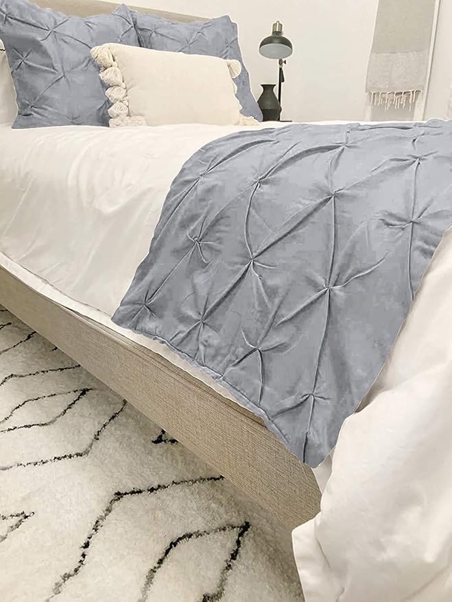 Bed Runner Set - 100% Pure Cotton 800 Thread Count - Luxury 1 Pinch Pleated Bed Runner and 2 Pillow Cover - 3 Piece Pinch Pleated Bed Runner Set California King, Light Grey