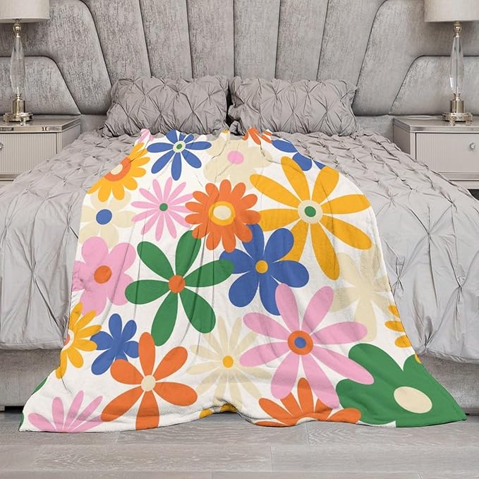 70s Retro Flower Throw Blanket, 60s Vintage Groovy Daisy Flowers Boho Hippie Bright Colorful Floral Print Blanket for Couch Chair Sofa Bed Dorm Bedroom Home 60"x80"