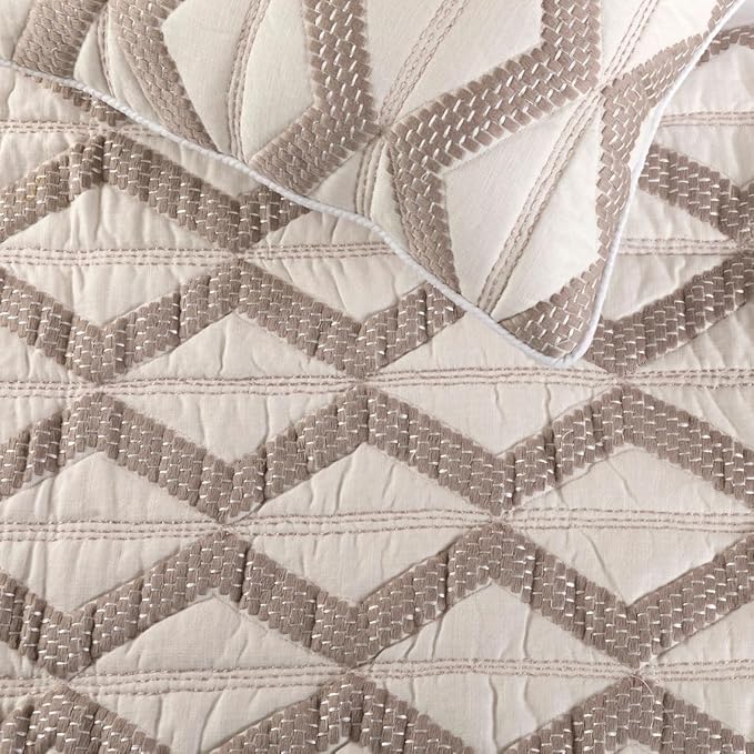 The HomeCentric Ivory Bed Runner Without Pillow Cover, King Size 90"x18" Decorative Bed Runner, Ivory & Taupe Linen Bed Scarf in Quilted Pattern & Linen Embroidery - Pattern Flatter