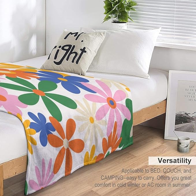70s Retro Flower Throw Blanket, 60s Vintage Groovy Daisy Flowers Boho Hippie Bright Colorful Floral Print Blanket for Couch Chair Sofa Bed Dorm Bedroom Home 60"x80"