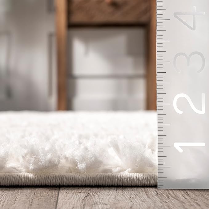 nuLOOM Akia Cream/Ivory, 7'10" x 10', Geometric Lattice, Tasseled, Soft and Textured, High Traffic, Stain Resistant, Durable Area Rug for Bedroom, Living Room, Dining Space, Den, Foyer, Entryway
