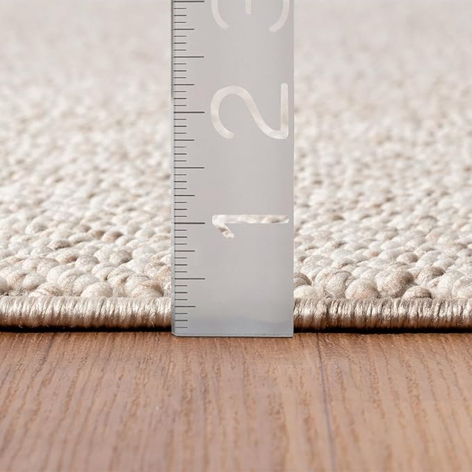 LUXE WEAVERS Solid Machine Woven Beige 5x7 Area Rug, Indoor Stain-Resistant Carpet