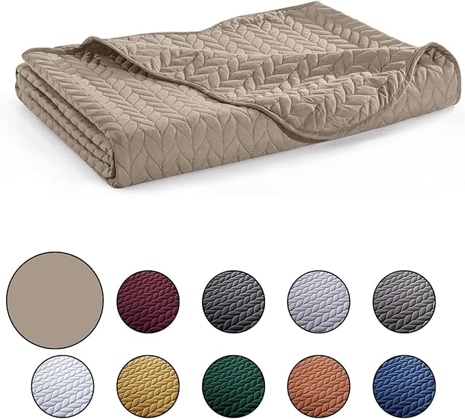 IR Imperial Rooms 8 Pack California King Quilt Bedding Set (118"x106") - Bulk Wholesale for Hotels, Guest Bedroom & Airbnbs - Lightweight Microfiber Reversible Embossed Quilts Bedspread (Beige)