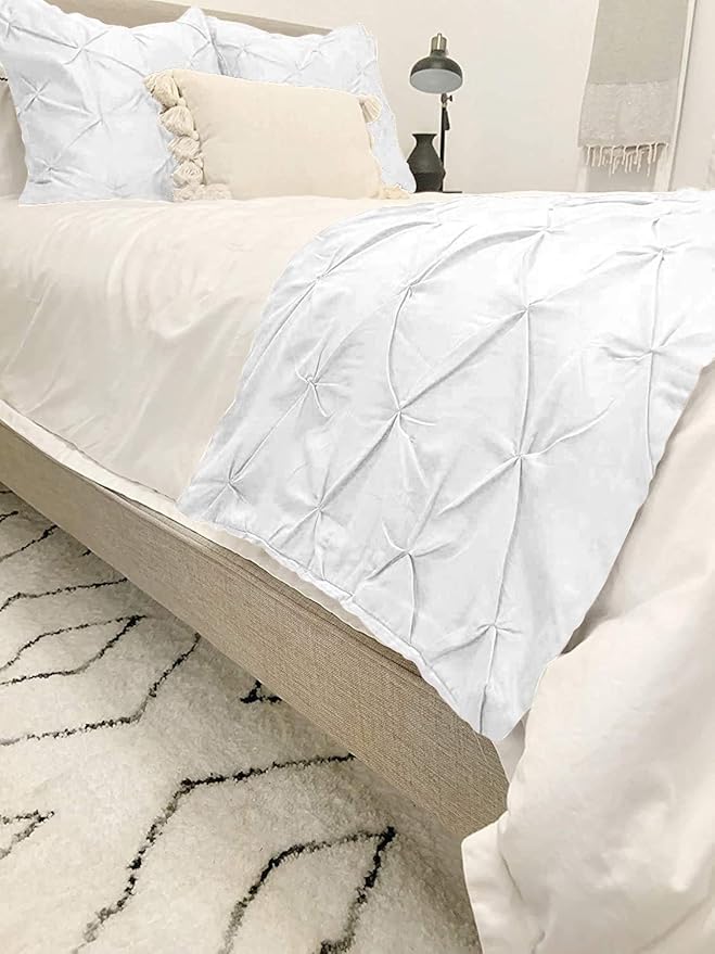 Bed Runner Set - 100% Pure Cotton 800 Thread Count - Luxury 1 Pinch Pleated Bed Runner and 2 Pillow Cover - 3 Piece Pinch Pleated Bed Runner Set King, White