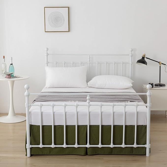 Bed Skirt King Size, Pleated Waffle Weave Bed Skirt with Split Corners, Tailored Dust Ruffle 18 Inch Drop Easy Fit, Machine Washable (Green, King - 18" Drop)