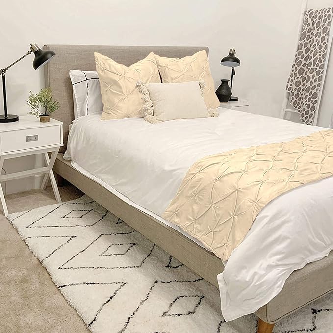 Bed Runner Set - 100% Pure Cotton 800 Thread Count - Luxury 1 Pinch Pleated Bed Runner and 2 Pillow Cover - 3 Piece Pinch Pleated Bed Runner Set King, Ivory