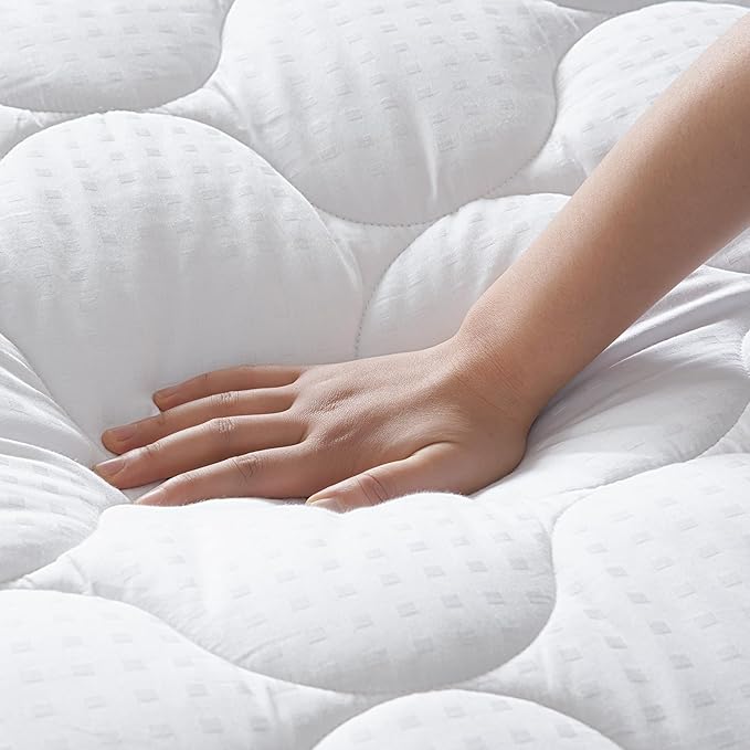 LEISURE TOWN Twin Mattress Pad Fitted Quilted Cotton Mattress Cover Cooling Soft Pillow Top Mattress Topper with Down Alternative Filling Mattress Protector with 8-21 Deep Pocket (39x75 White)