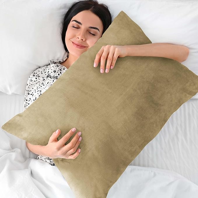 BEDELITE Flannel King Size Pillow Cases Set of 2, Super Soft Fleece Pillowcases with Zipper for Bedroom, Sofa, Couch,Luxury Cozy Fuzzy Velvet Pillow Shams for All Seasons(20x36 Inches,Camel)