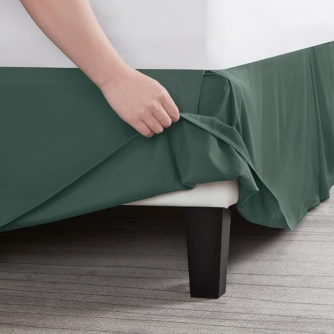 Nestl Forest Green Bed Skirt Cal King Size - Cal King Bed Skirt 14 Inch Drop - Brushed Microfiber Bed Skirts - Hotel Quality Pleated Bed Skirt - Shrinkage & Fade Resistant