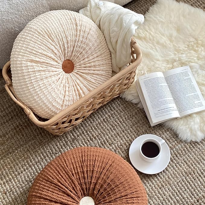 Round Throw Pillow, 15" Velvet Decorative Pleated Pumpkin Round Pillow Cushion Floor Pillows for Sofa Couch Bed Chair Living Room Floor Car Decorations, Beige