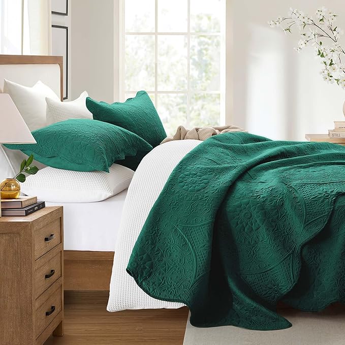 IR Imperial Rooms Twin Quilt Bedding Set Size (68” x 86”) + 1 Pillow Shams (20” x 26” + 2”) - 2 Pcs All Season Lightweight Reversible Microfiber Coverlet Floral Embossed Quilt Bedspread (Emerald)