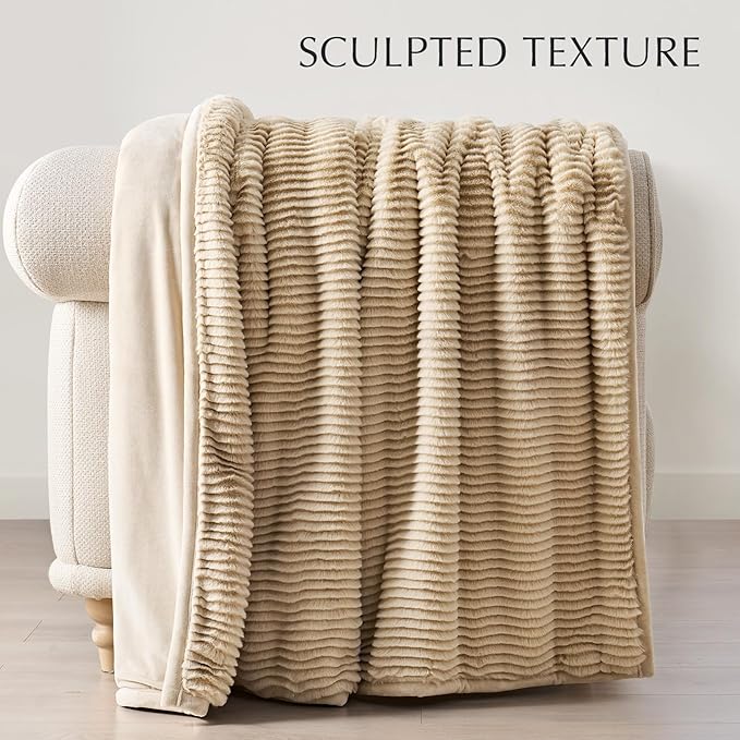EVERGRACEHOME Ultra Soft Faux Fur Throw Blanket for Couch, Luxury Sculpted Texture Faux Rabbit Fur Blanket for Bed, Fluffy Thick Plush Warm Fuzzy Throw, 920GSM (Beige, 50''x60'')