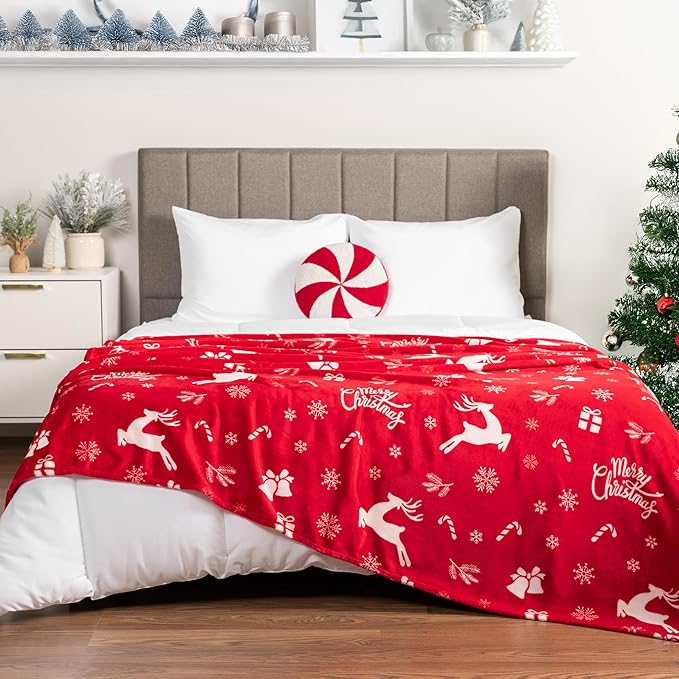 PAVILIA Christmas Throw Blanket | Holiday Christmas Reindeer Snowflakes Fleece Blanket | Soft, Plush, Warm Winter Cabin Throw, 50x60 (Red Reindeer)