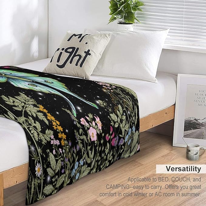 Moth Floral Flannel Blanket, Gothic Witchy Moon Phase Botanical Vintage Wildflower Plantsprint Soft Warm Fuzzy Throw Blanket for Couch Sofa Office Bed, 60"x80"