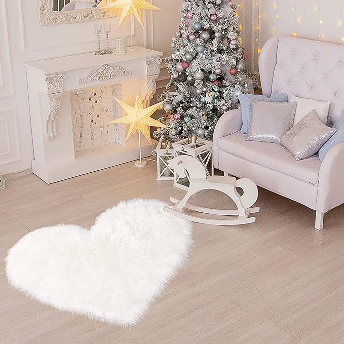 uxcell Heart Shaped Rugs for Bedroom,Small Aesthetic Carpet Girls,Cute Shaggy Floor Mirror Mat,Pastel Furry Throw Rug 2.3ftx3ft, Snow White