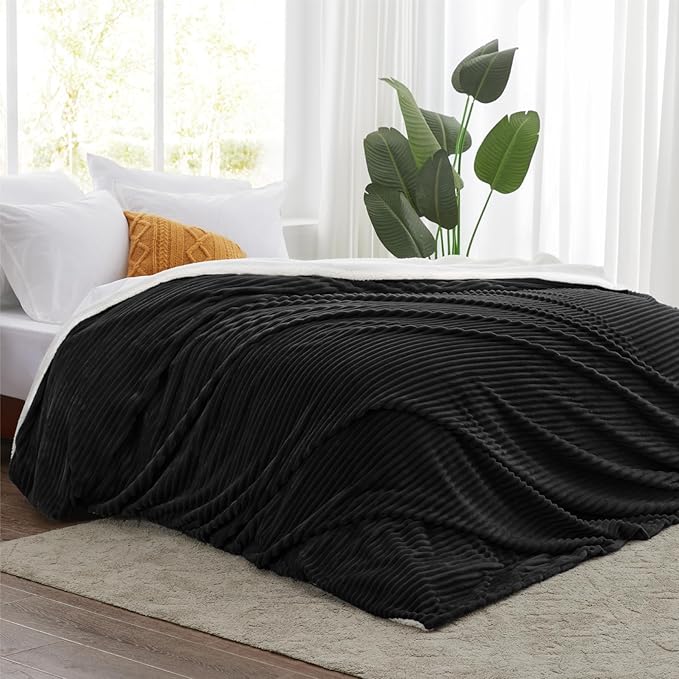 Sherpa Blankets Queen Size - Fleece Queen Blanket for Bed, Soft and Warm Throw Blanket for Winter, 90" x 90", Black