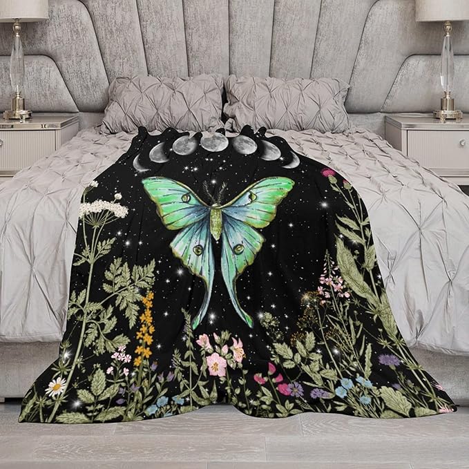 Moth Floral Flannel Blanket, Gothic Witchy Moon Phase Botanical Vintage Wildflower Plantsprint Soft Warm Fuzzy Throw Blanket for Couch Sofa Office Bed, 30"x40"