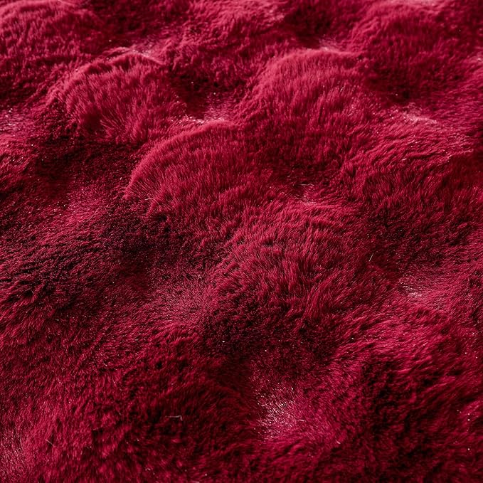 Christmas Faux Fur Decorative Throw Pillow Cover Plush Thick Bubble Pillow Covers Luxury Soft Cozy Accent Pillowcase for Spring Sofa Living Room Couch Bed (Wine Red,18"x18")