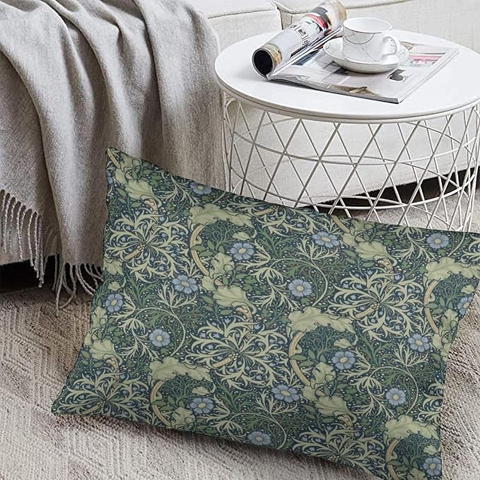 Vintage Victorian Classic Floral William Morris Throw Pillow Covers 12x20 Inch Aesthetic Pillow Velvet Decorative Pillowcase Home Decor Living Room Cushion Case for Bed Sofa Couch