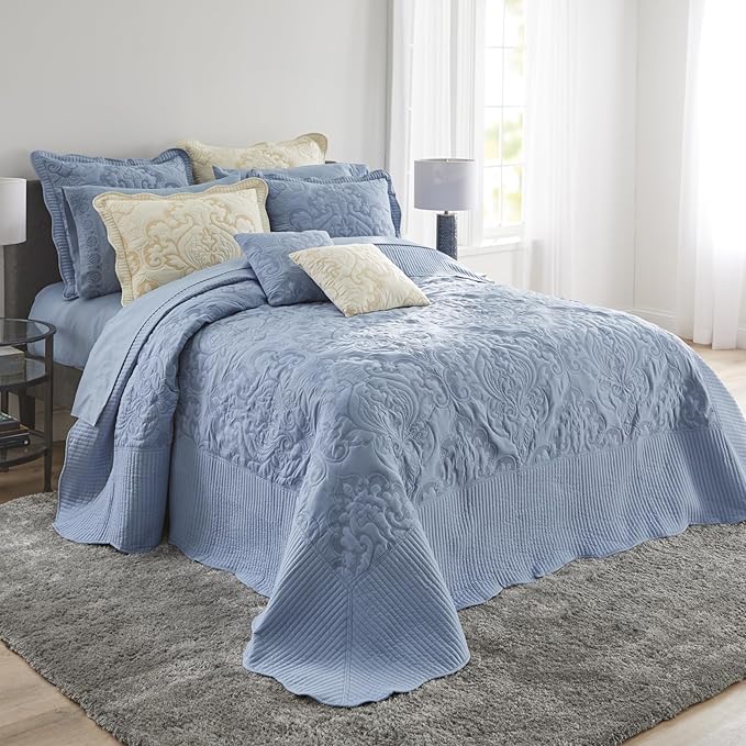 BrylaneHome Bedding Lightweight All Season Modern Amelia Quilted Damask Oversized Ultra Soft Bedspread - Twin, Ivory Berry