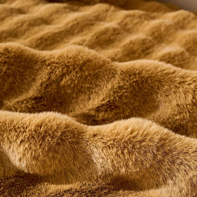 Faux Fur Decorative Throw Pillow Cover Plush Thick Bubble Pillow Covers Luxury Soft Cozy Accent Pillowcase for Spring Sofa Living Room Couch Bed (Brown Yellow,12"x20")