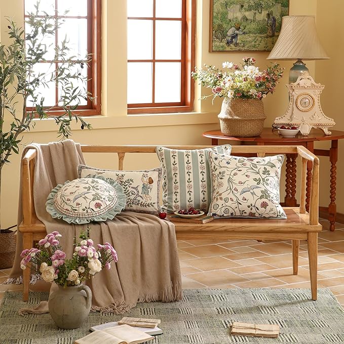 Square Throw Pillow Covers Pack of 2,Green Cozy Velvet Farmhouse with Flowers and Leaves Pattern Pillowcases,Decoration Pillows Cushion Covers for Couch Sofa Bed Car Chair,18"x18"