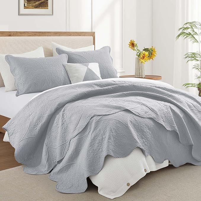 IR Imperial Rooms 8 Pack Quilt King Size Bedding (106" x 96") - Bulk Wholesale for Hotels, Guest Bedroom & Airbnbs - Lightweight Microfiber Reversible Floral Embossed Quilts Bedspreads (Silver)