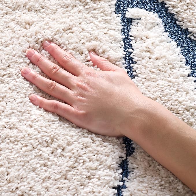 SAFAVIEH Florida Shag Collection Area Rug - 6' x 8', Cream & Blue, Non-Shedding & Easy Cleaning, Plush Thick Pile, Ideal for Living Room, Bedroom, Dining Space (SG471-1165)