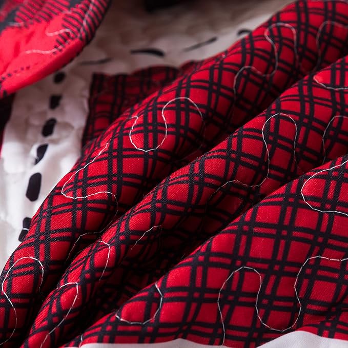 Soul & Lane Into The Woods 50" x 60" Farmhouse Throw Blanket: Bear Cabin Comforter, Plaid Quilt Blanket, Country Lap Quilted Throw, Buffalo Check Bear Coverlet, Christmas Buffalo Check Bedding