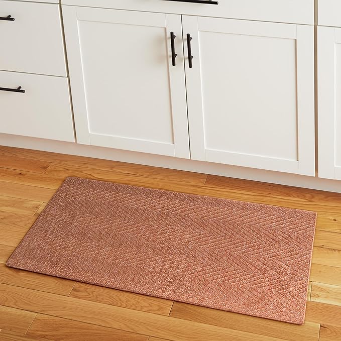 TOWN & COUNTRY BASICS Pax Herringbone Textured Solid Everwash® Washable Area Rug, Low Pile, Non-Slip Backing, Easy Clean Pet & Family Friendly Rug, Rust, 2'11"x4'11"
