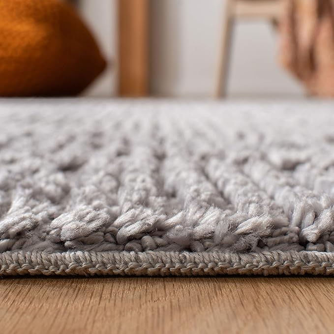 SAFAVIEH Marrakech Collection Area Rug - 6'7" Square, Grey, Moroccan Boho Tribal Tassel Design, Non-Shedding & Easy Care, Ideal for High Traffic Areas in Living Room, Bedroom (MRK517F)