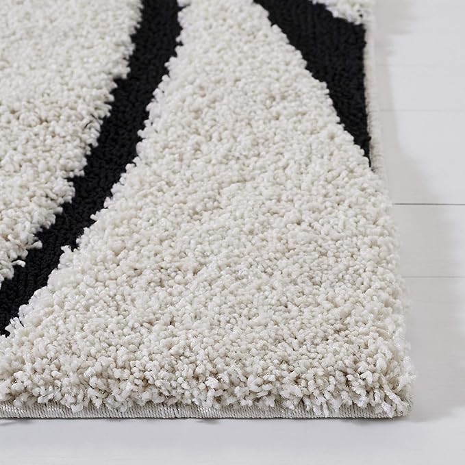 SAFAVIEH Florida Shag Collection Runner Rug - 2'3" x 7', Ivory & Black, Non-Shedding & Easy Care, 1.2-inch Thick Ideal for High Traffic Areas in Living Room, Bedroom (SG471-1290)